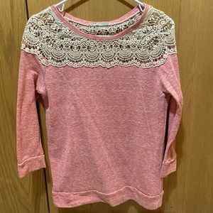 Maurices Womans 3/4 sleeve crocheted top